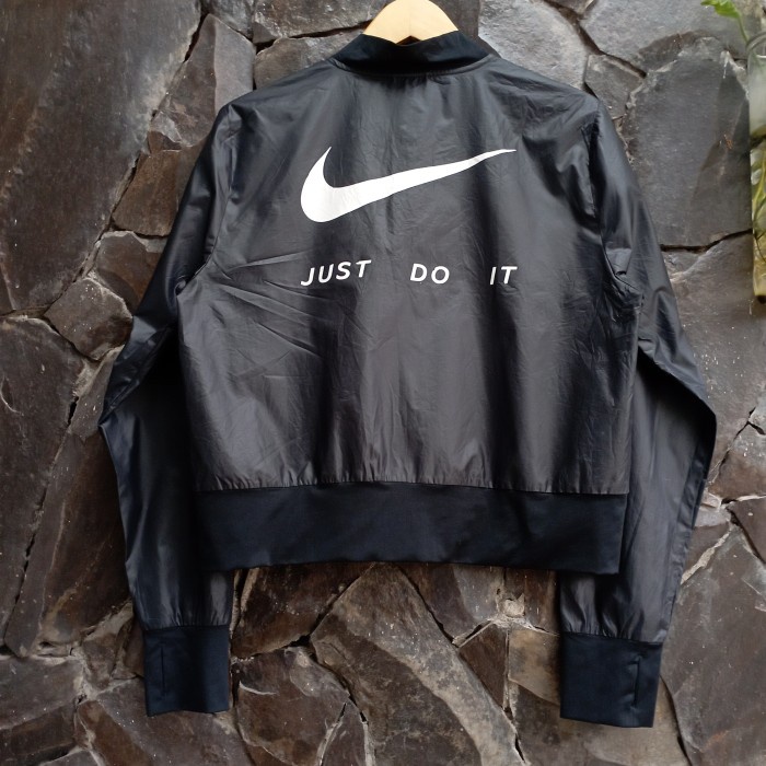 OBRAL Nike running jaket big swoosh/ nike track jaket women/pakaian olahraga
