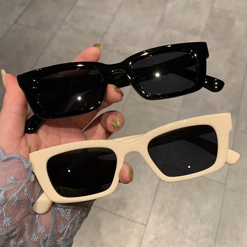 DISKON KACAMATA HITAM FASHION COWOK CEWEK KECE - KACAMATA VINTAGE BINGKAI KECIL PERSEGI - KACAMATA