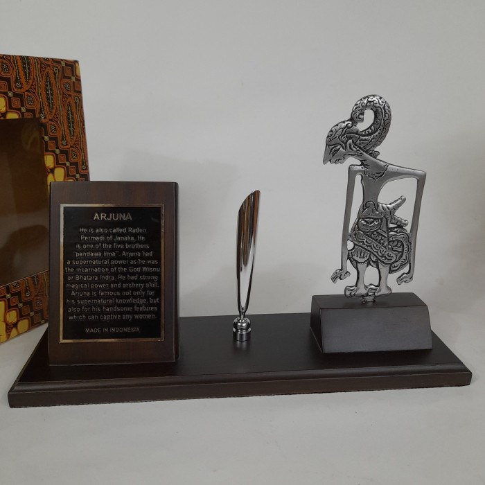 

Tempat Pulpen kartu nama Wayang ARJUNA