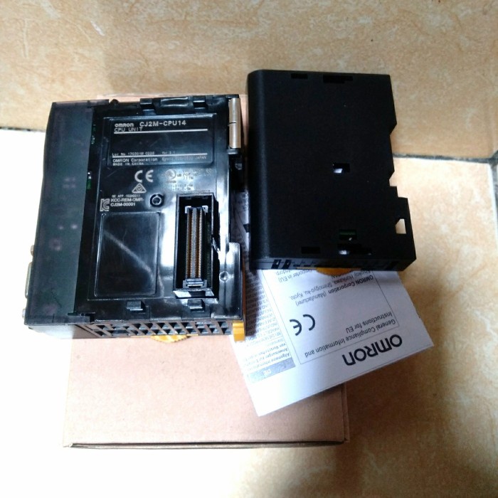 PLC OMRON CJ2M-CPU14