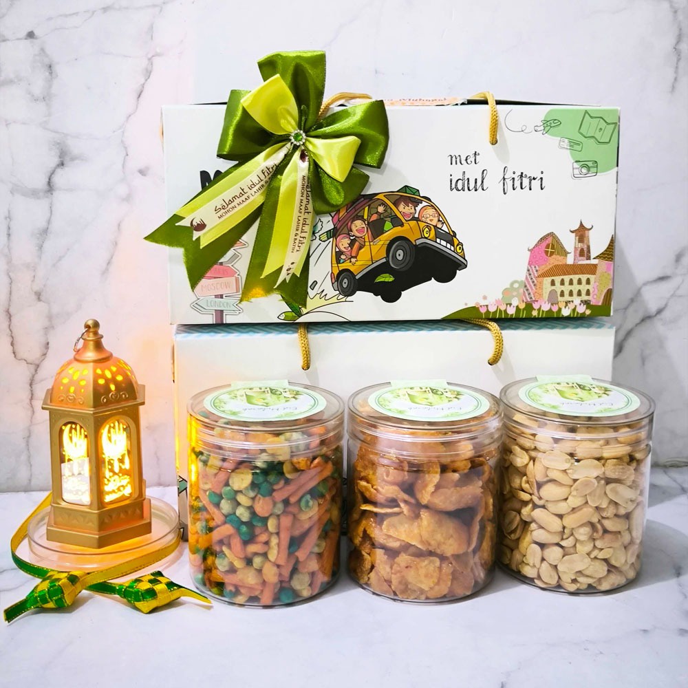 

PROMO TERBARU Hampers Lebaran Premium Aneka Kacang Snack Murah Berkualitas Free Pita Hangtag Kemasan