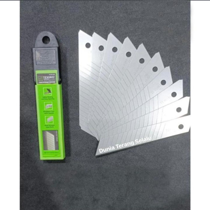 

TEKIRO Isi Refill Pisau Cutter Besar 18 mm 18mm - GTBC1819 (10PCS)