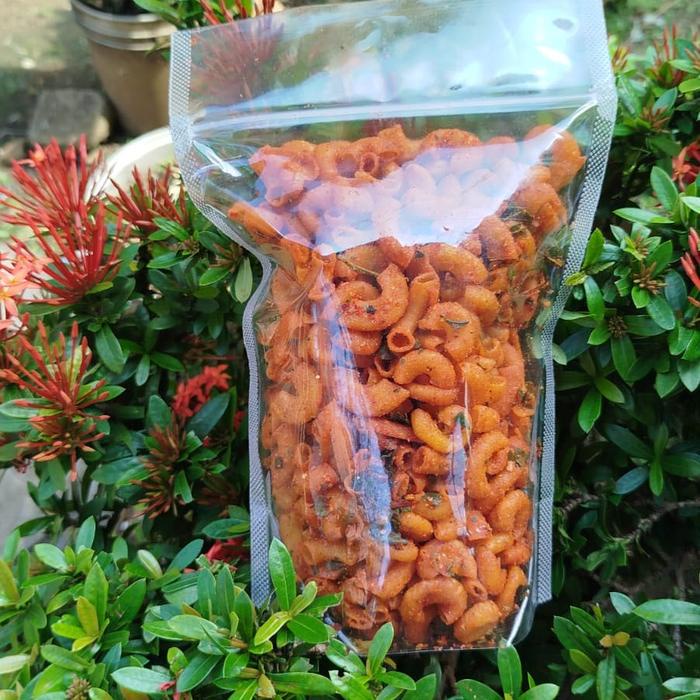 

{Beli 1 gratis 1} Basreng Pedas Daun Jeruk 750 Gram Dapat Bonus Makaroni Cikruh Daun Jeruk Snack