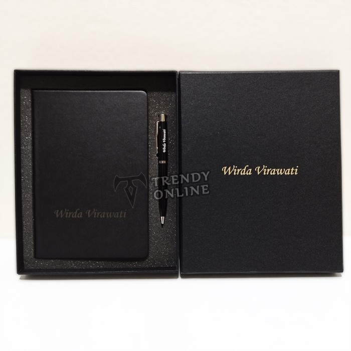 

Promo Terbatas Gift Set Souvenir Notebook, Ballpoint, Promosi, Hadiah, Pulpen Buku