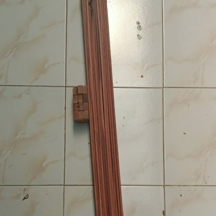 

Diskon Penggaris Kayu 1 Meter Isi 12 Buah