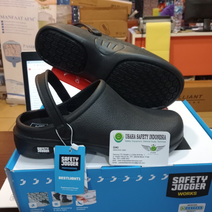 Sandal Safety Jogger Bestlight Oxypas / Sendal Jogger Bestlight Hitam
