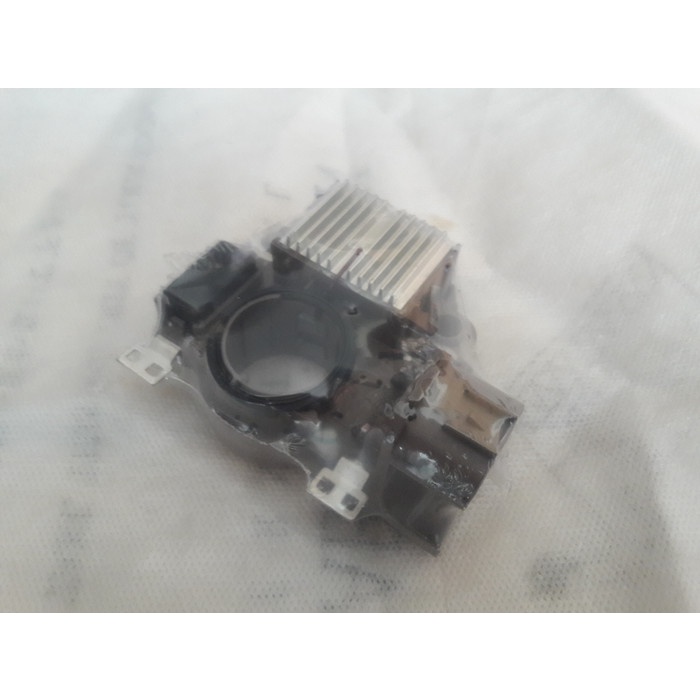 IC regulator alternator (dinamo ampere) nissaan grand livina 1.8