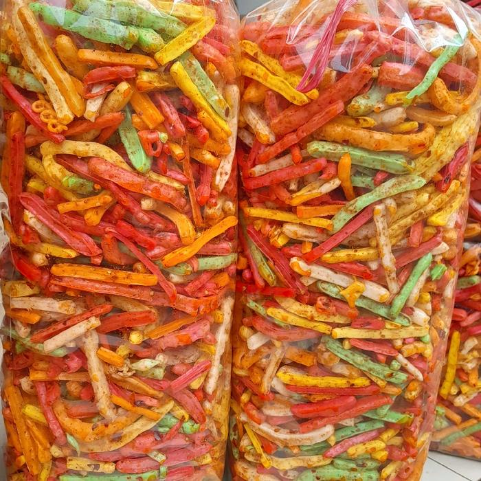 

Kerupuk Seblak Beton Pedas 1 Kg