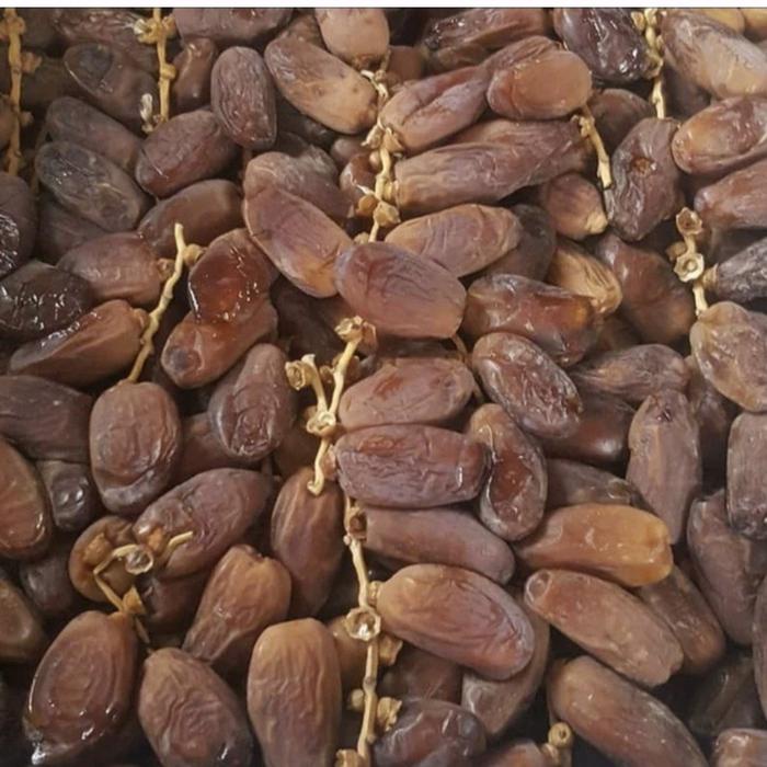 

Kurma Tunis Tangkai isi 5 kg Camilan Food