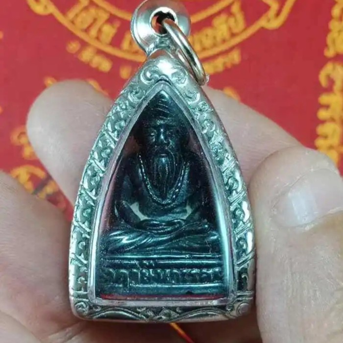 Leklai Black Lersi By Lp Somporn Thai