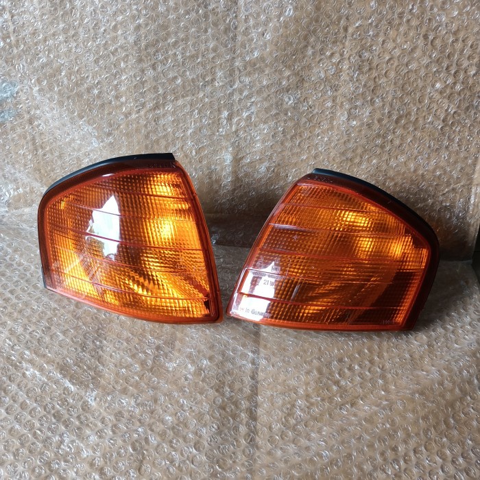 lampu sein mercy w202
