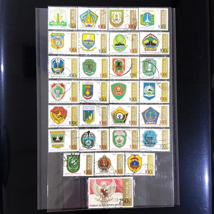 

PRANGKO INDONESIA 27 LAMBANG PROPINSI + 1 LAMBANG NEGARA. SET LENGKAP