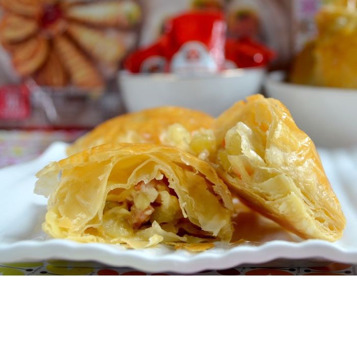 

Puff Pastry Sheet Zuppa soup adonan roti frozen beku instan EDO 750 Gram / Kulit Puff Pastry