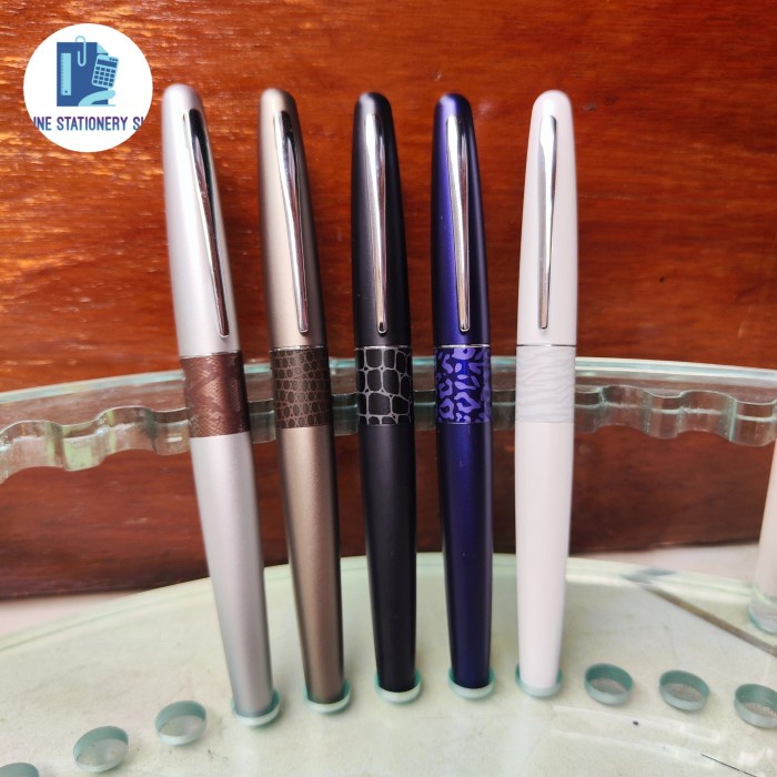 

PILOT FOUNTAIN PEN ANIMAL METROPOLITAN COLLECTION ANIMAL CROCODILE FINE
