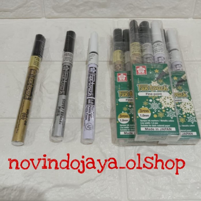

BRUSH PEN TOUCH SAKURA 3 PENS SET
