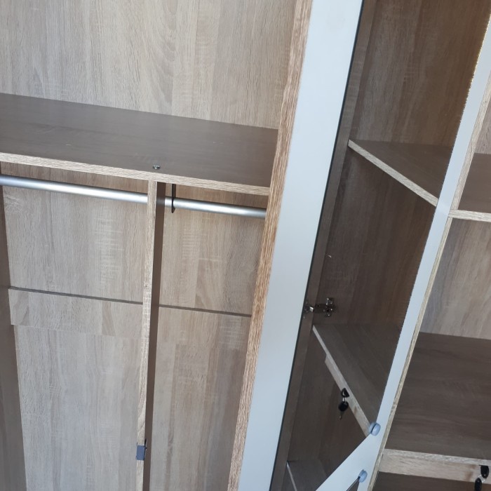 Lemari Pakaian 3 pintu Olympic