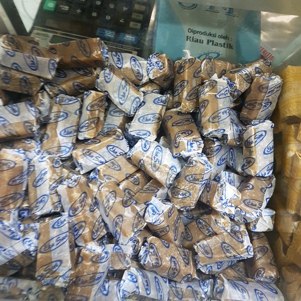 

HJ Dodol Garut 1 kg DODOL KERTAS/ dodol kotak Asli Khas Garut