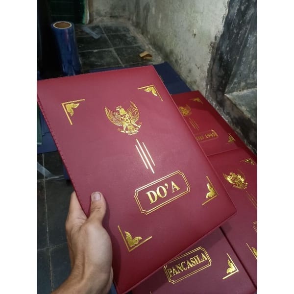 

Map Upacara Emboss dan Selendang Per Petugas Upacara