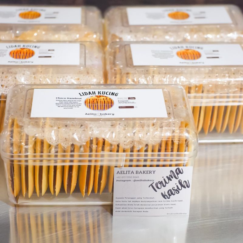 

HJ Lidah Kucing Choco Hazelnut Premium Wijsman / Kue Kering Lidah Kucing Selai Choco Hazelnut