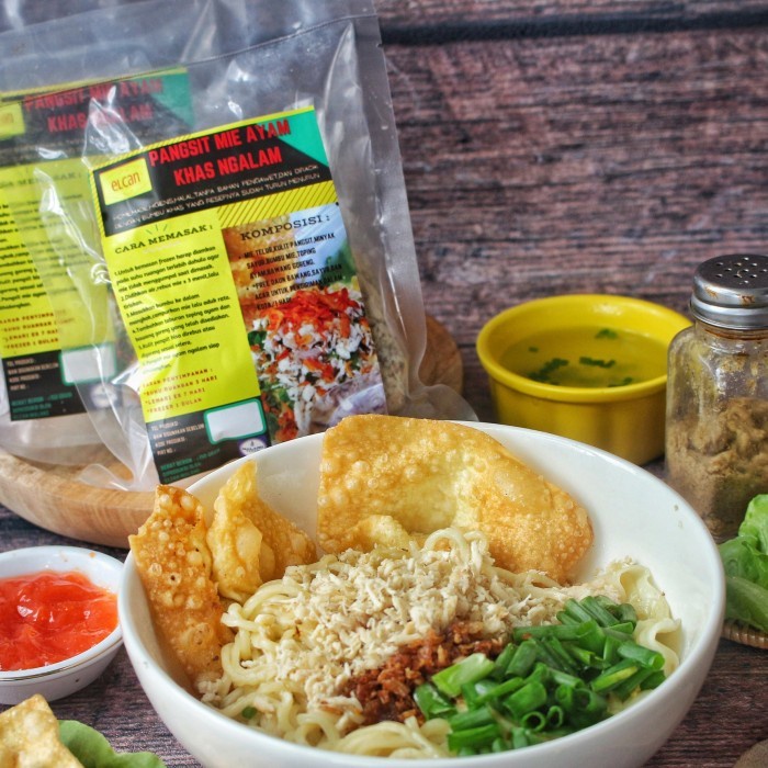 

(Good) CWIE MIE AYAM + BAKSO KHAS MALANG