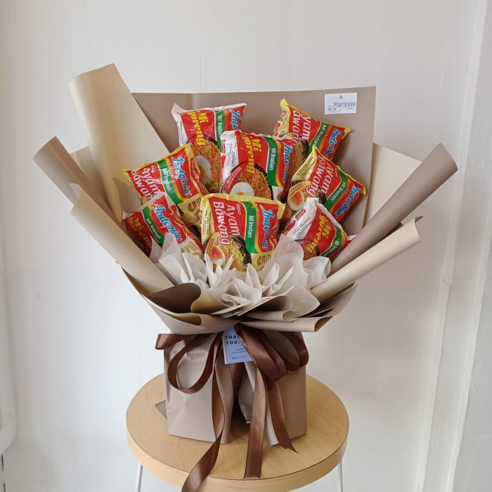 BUKET SNACK MIE INSTAN (8) CHOCO CREAM LARGE PREMIUM