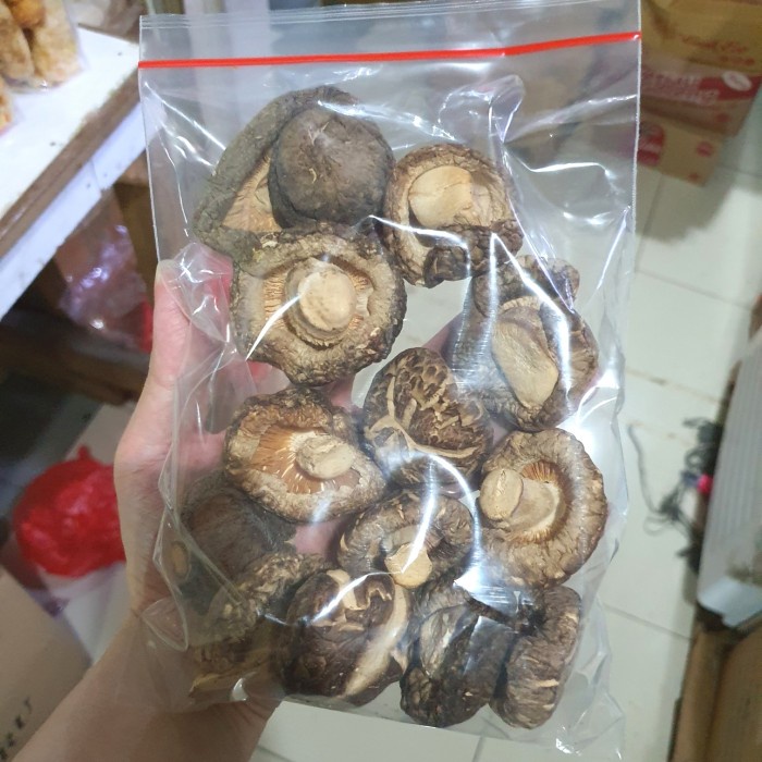 

Jamur Shitake / Jamur Hioko Fuji Kering