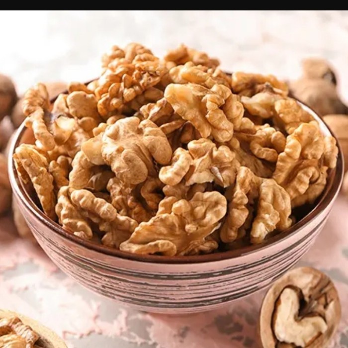 

Walnut Roasted 1Kg, Walnut Panggang Produk Unggulan