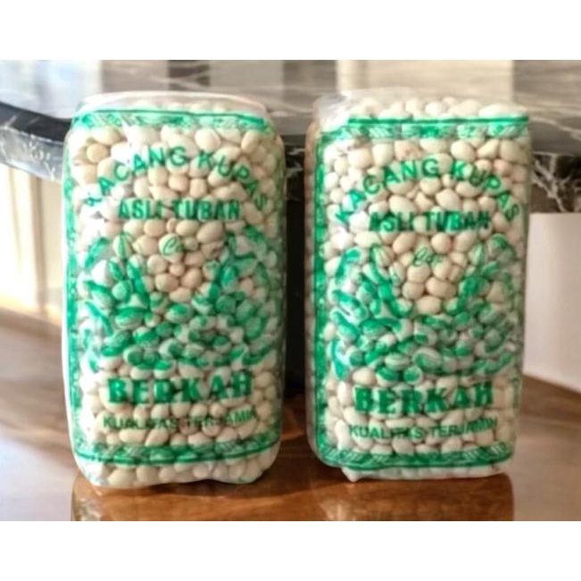 

Paket 2 Pack Kacang Tanah Mentah Kupas Asli Tuban 2 X 350 Ggram Cap Berkah Kualitas Terjamin Organik