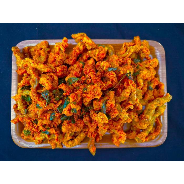 

USUS CRIPSY PEDAS DAUN JERUK 1KG