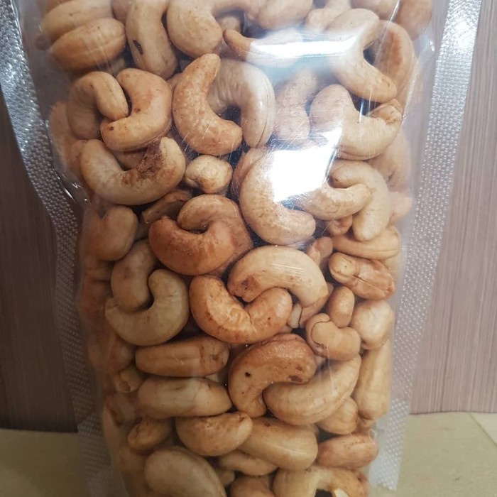 

500Gr Kacang Mede Original Oven Jumbo (Asin)