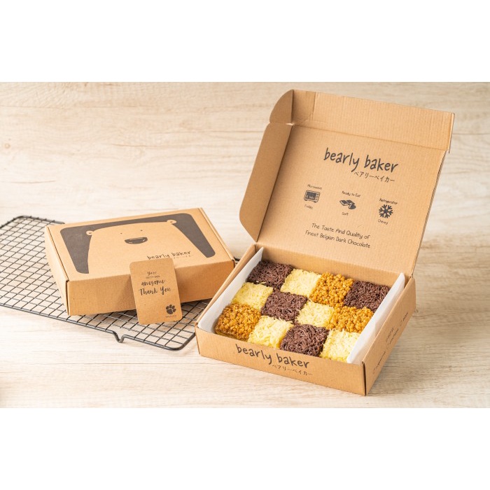 

Bolu Jadul (premium traditional sponge cake)