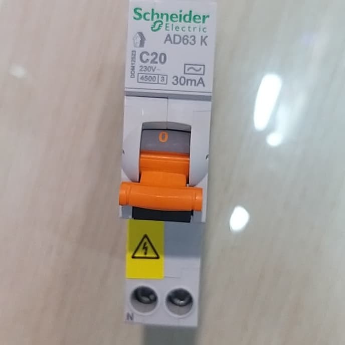 RCBO Slim 20A 30mA Schneider