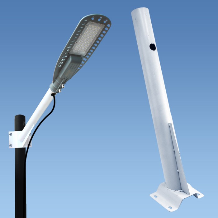 TIANG LAMPU JALAN PJU TIANG LAMPU SOLAR PIPA BESI