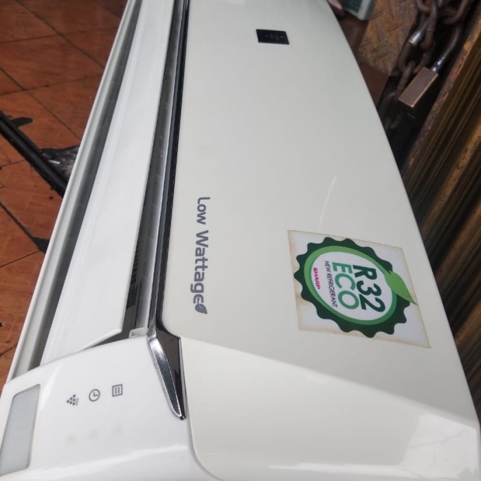 ac second sharp 1/2pk R32 Original unit only