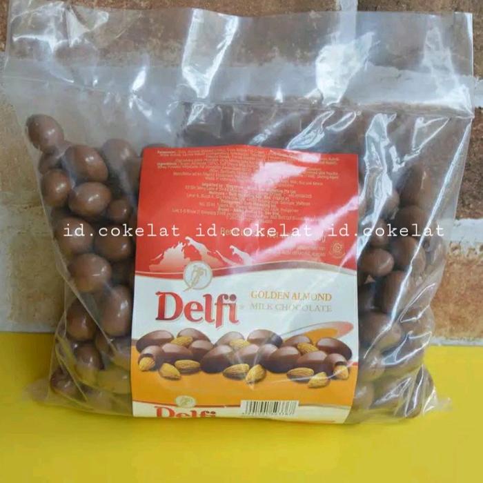 

500gr Coklat delfi dragees almond cashew mede coklat bulat delfi isi kacang almond mede coklat