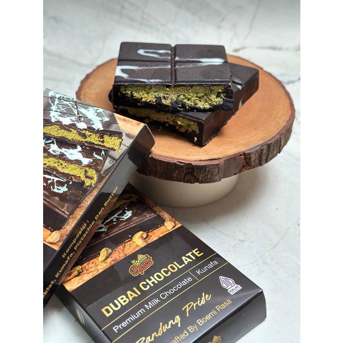 

Dubai Coklat Kunafa Pistachio - Cokelat Dubai Kunafa - Snack Makanan - Food