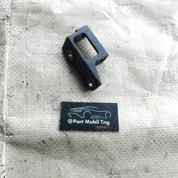 Bracket Breket Braket Dinamo Alternator Kijang 7K Grand Extra (Copotan)