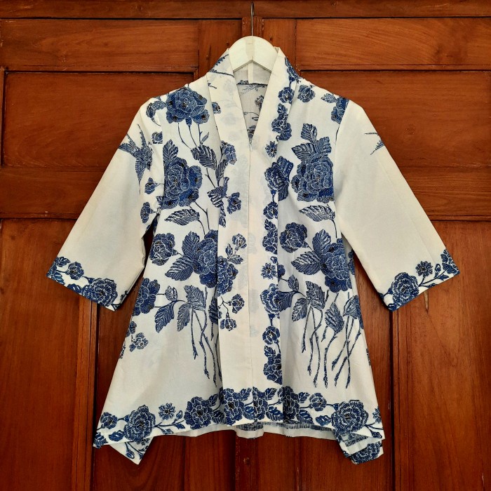 Atasan Batik Encim Cap Biru Putih Kebaya Wanita Modern Kerja Santai Ready