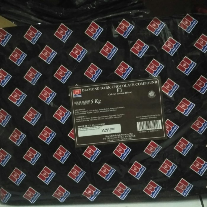 

BARANG TERLARIS coklat coumpund dark diamond