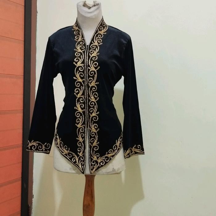 Atasan Kebaya Kartini Anggun Wanita Cantik Bordir Kebaya Bludru Hitam Wisuda Terlaris