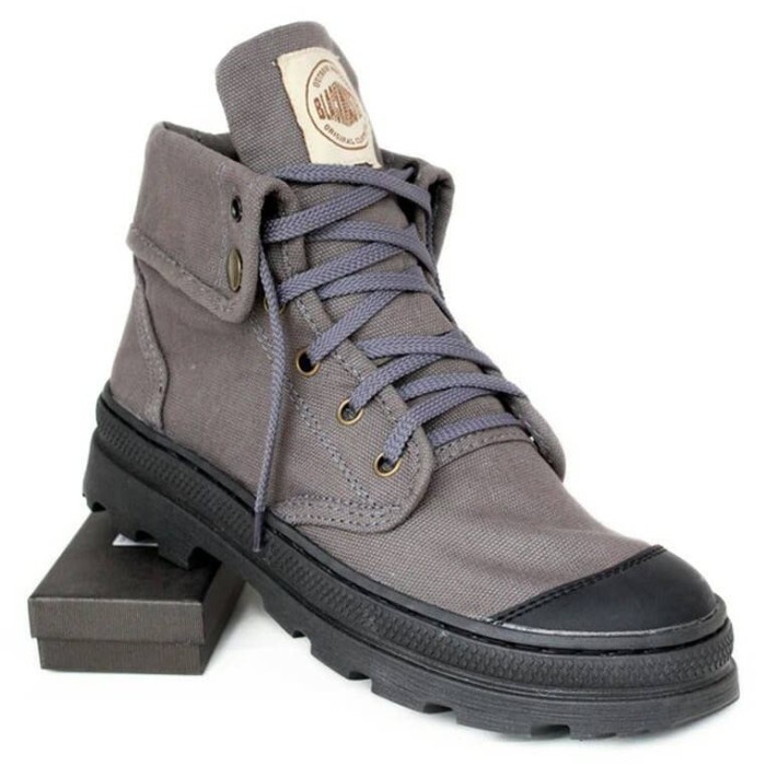 PREMIUM SEPATU BOOTS SNEAKERS MOOFEAT PALLADIUM ORIGINAL (BONUS KAOS KAKI)