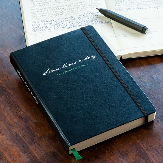 

LEUCHTTURM 1917 5 YEARS MEMORY BOOK - SOME LINES A DAY MEDIUM A5 365P