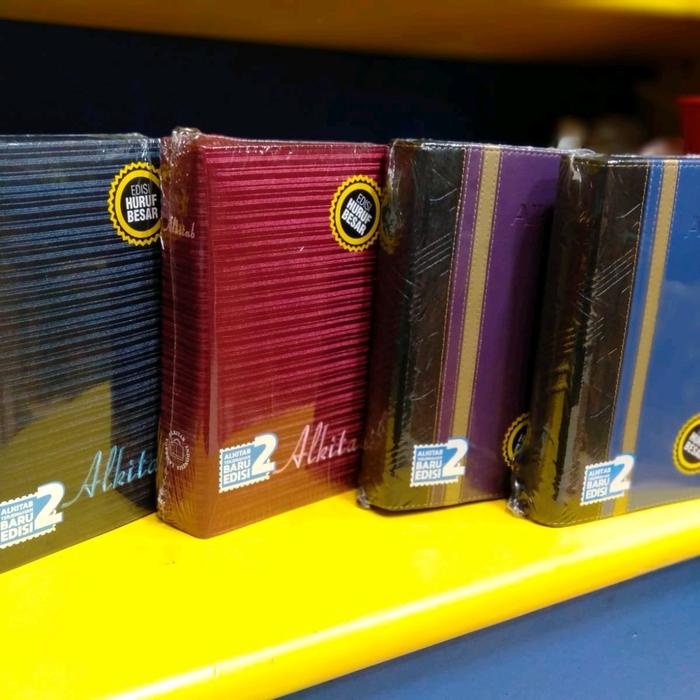 

Alkitab kristen edisi Huruf Besar Bersampul TB2 perjanjian lama & perjanjian Baru Kristen