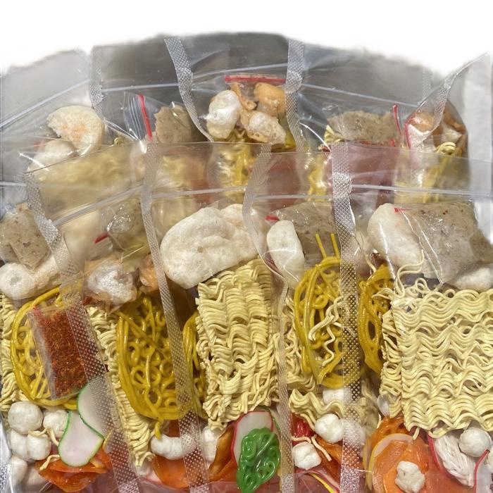 

PR575 PAKET HEMAT!!! Seblak instan 10pcs PEDASS DENGAN CABE KERING GURIH KARNA RASA BUMBU Pedas Food