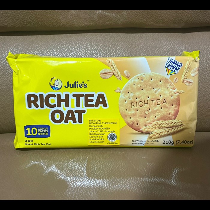

Julies Rich Tea Oat / Biskuit Julie's rich tea oat / Biskuit oat 210g