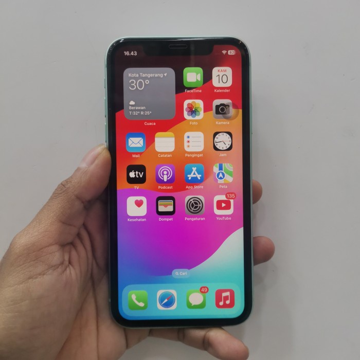 HP HAPE BEKAS SECOND IPHONE 11 *