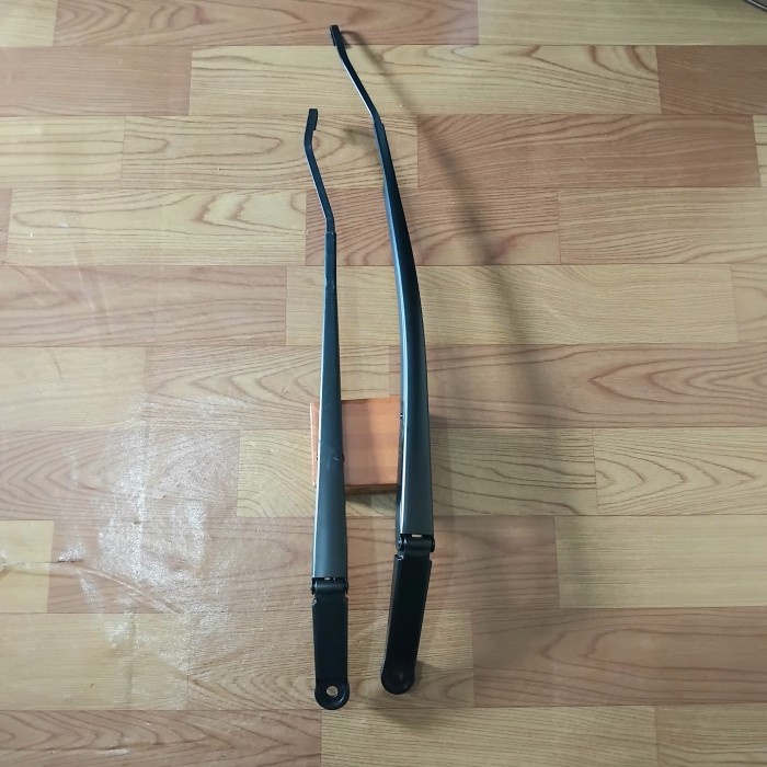 tangkai wiper toyota innova reborn original