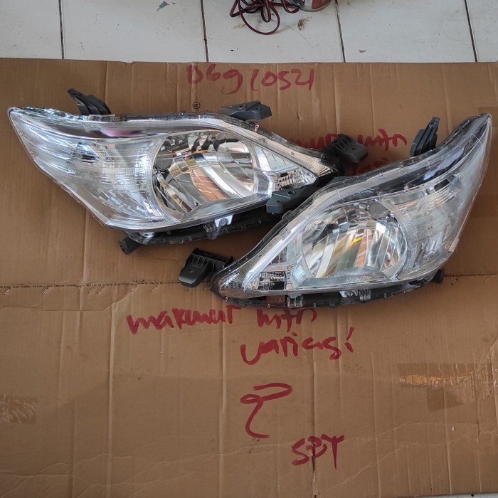 Head Lamp Grand Innova 2012 2013 2014 2015 set