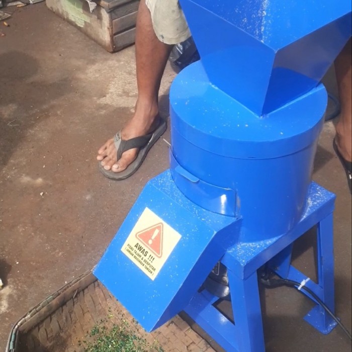 (Expert) mesin pencacah dan penggiling coper multi fungsi.giling jagung upilan .karak.daun2nan jadi