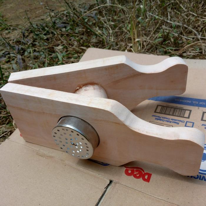 ada- Cetakan kue putu mayang/ cetakan putu mayang / cetakan serbaguna Kayu